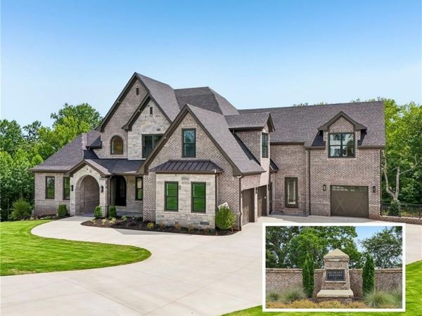 6222 Bridgewood Dr, Buford, GA 30518