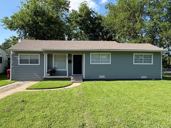 257 Graham Avenue , Bonham, TX 75418