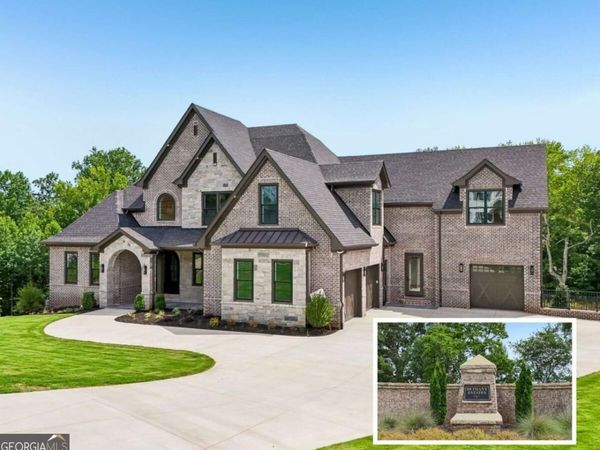 6222 Bridgewood Dr, Buford, GA 30518