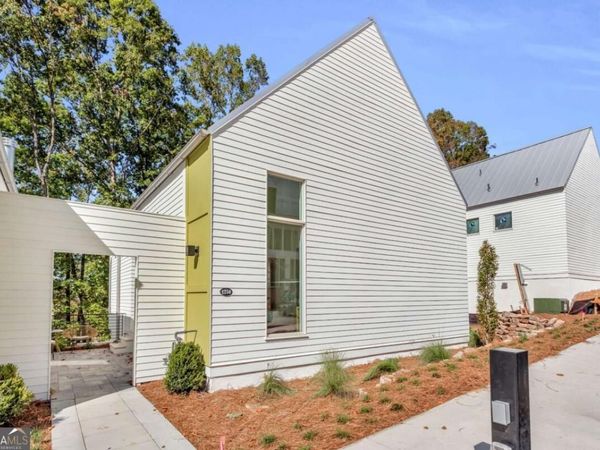 1250 Lupo Loop, Chattahoochee Hills, GA 30268