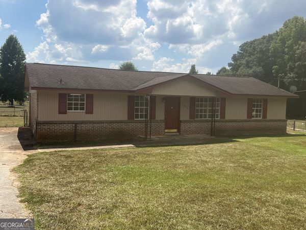 1529 S Davis Road, Lagrange, GA 30241