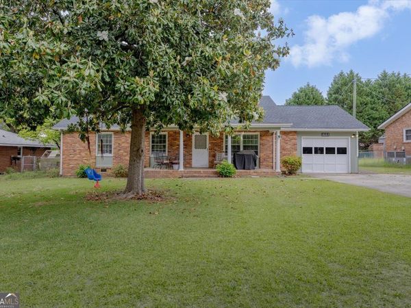 411 Arrowhead Trail, Warner Robins, GA 31088