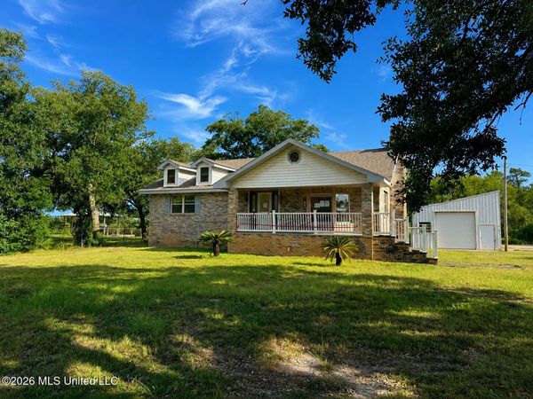 2006 Mitteer Drive, Bay Saint Louis, MS 39520