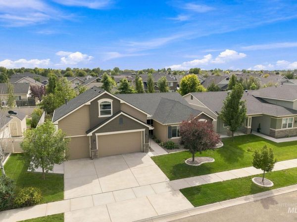 2739 W Tenuta St, Meridian, ID 83646
