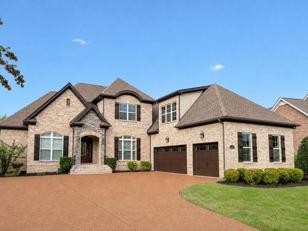 2152 Sugar Mill Dr, Nolensville, TN 37135