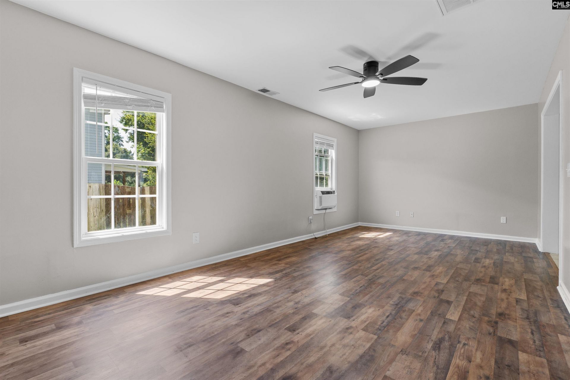 43 Derby Lane  Photo 10