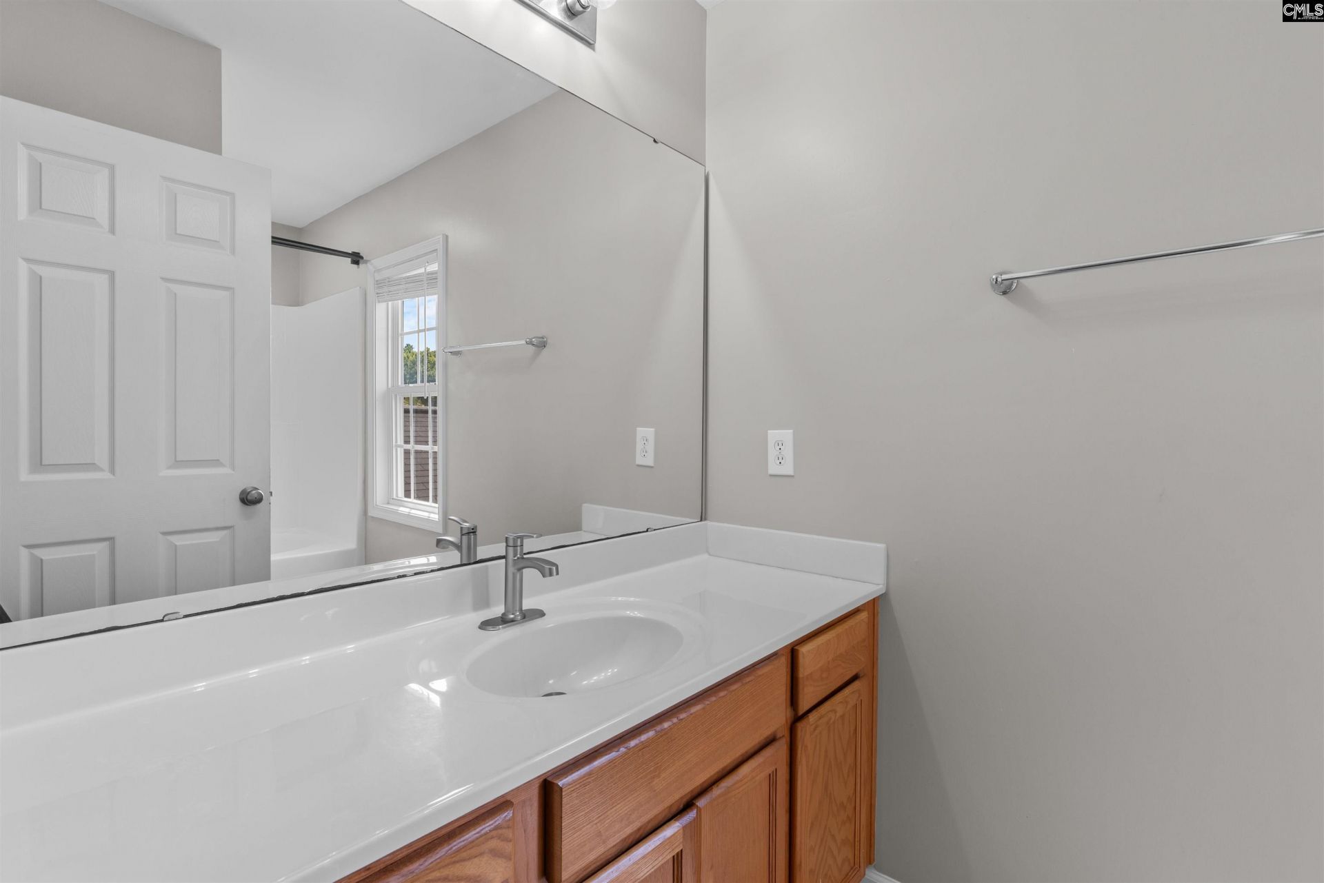 43 Derby Lane  Photo 14