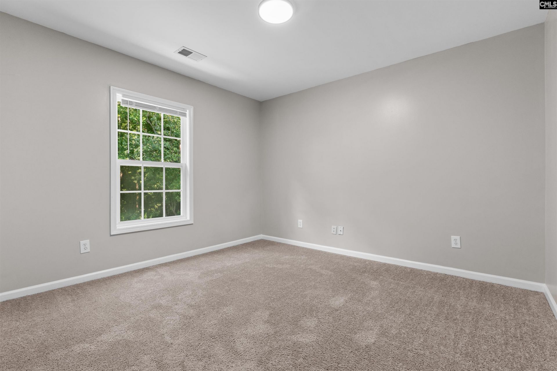 43 Derby Lane  Photo 18