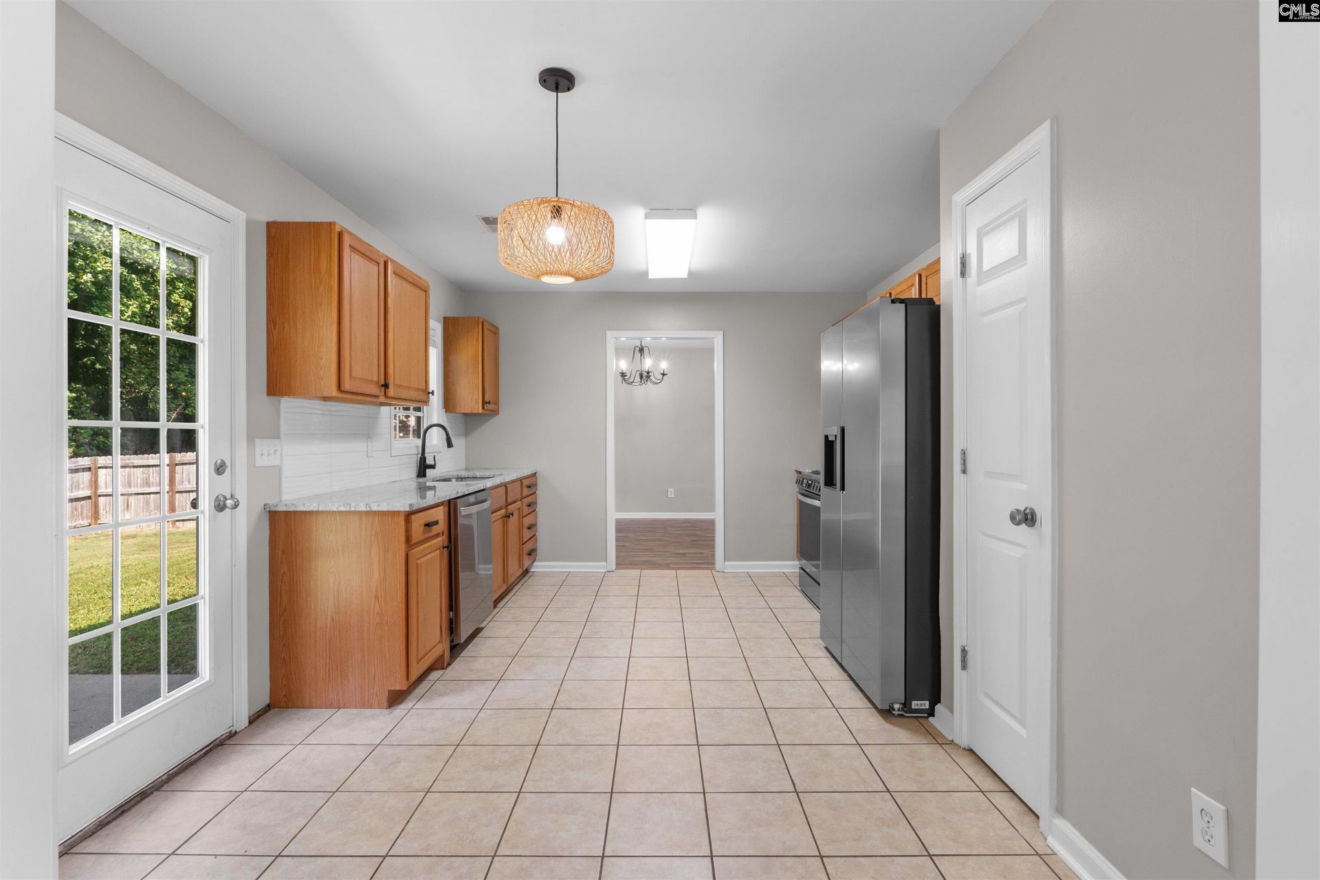 43 Derby Lane  Photo 8