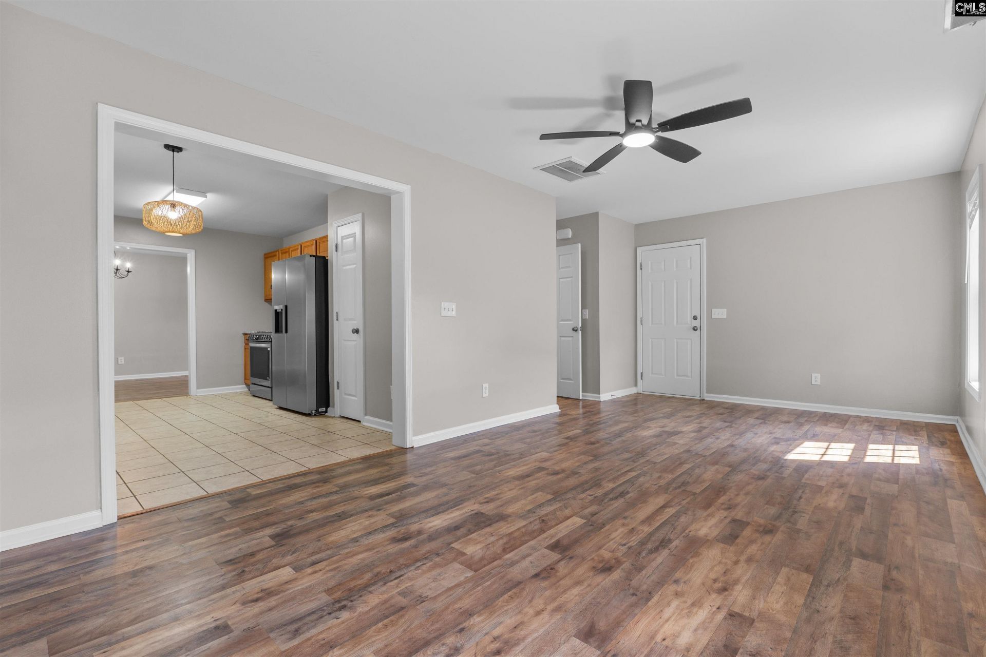 43 Derby Lane  Photo 9