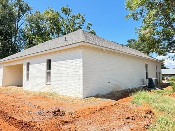 435 W Reynolds St., Pontotoc, MS 38863