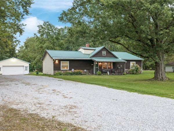 3285 Clubside Drive , Norton, OH 44203