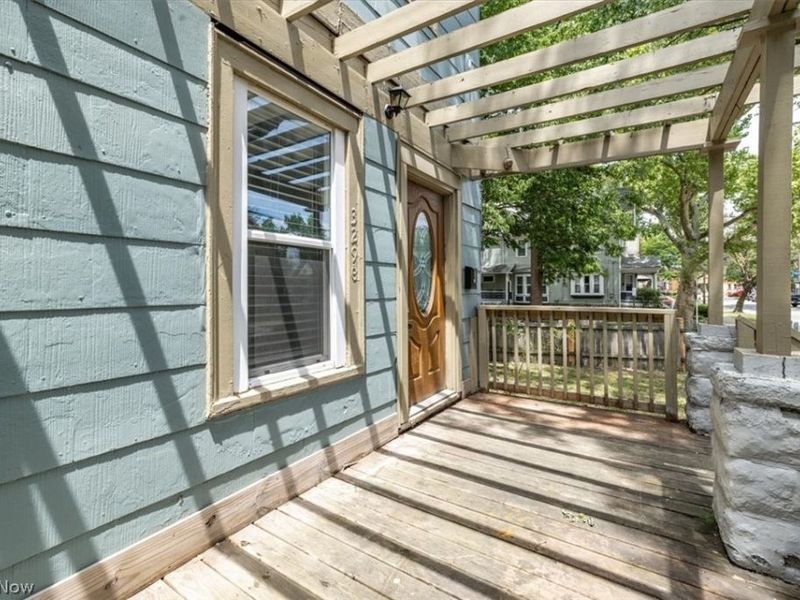 3290 W 17th Street, Cleveland, OH 44109 Photo 4