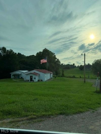 6901 Ireland Road , Coolville, OH 45723