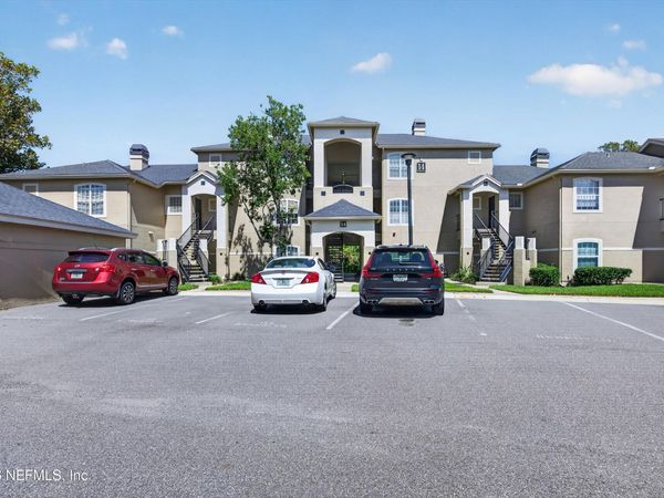 1701 THE GREENS Way, Unit 1415, Jacksonville Beach, FL 32250