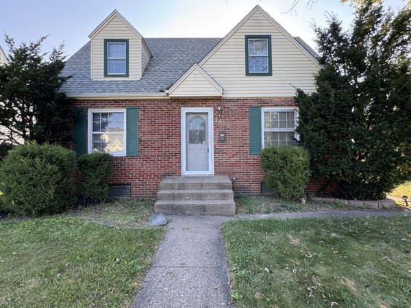 2609 Pacific Street , Davenport, IA 52804