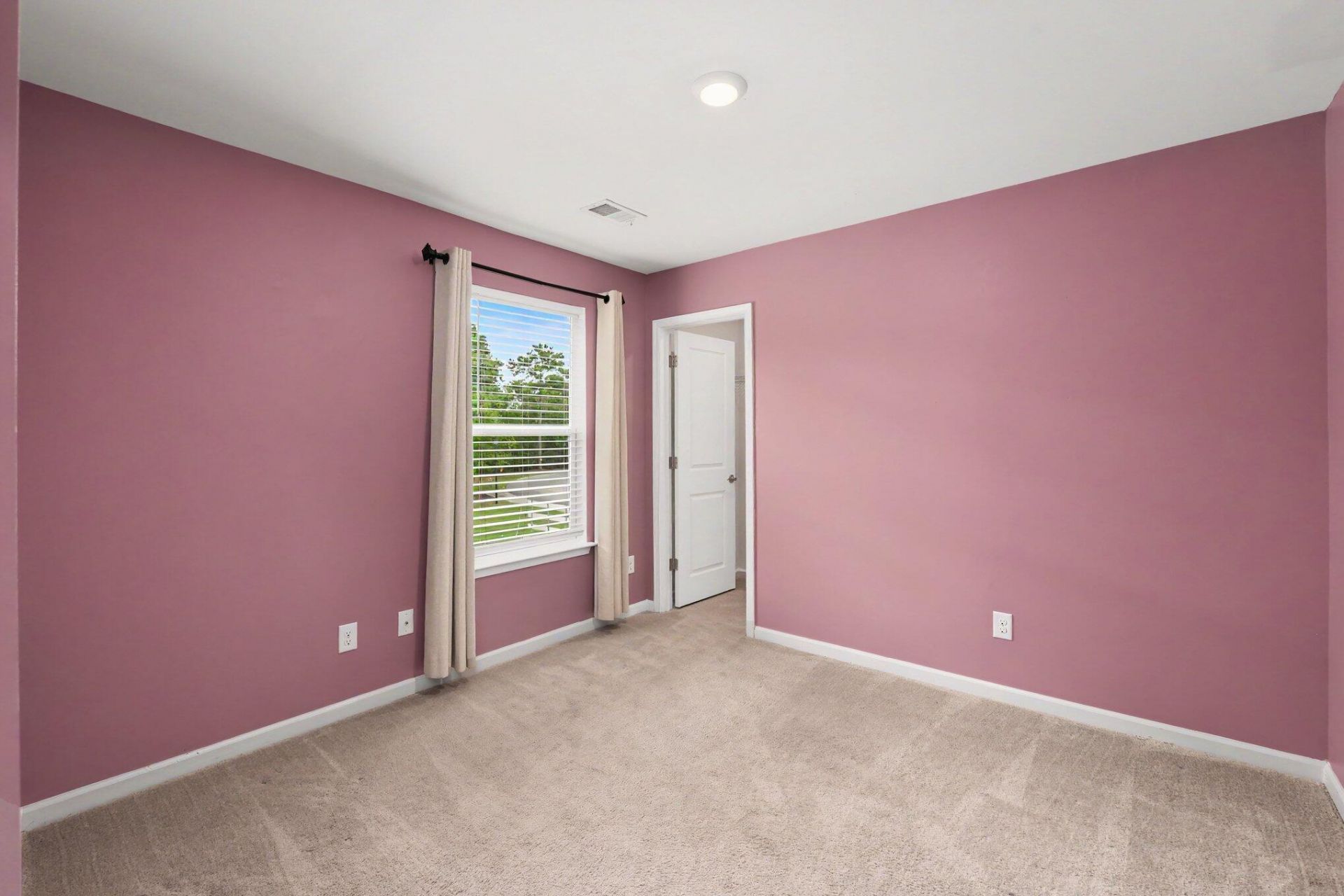 2744 Harmony Lake Drive Photo 25