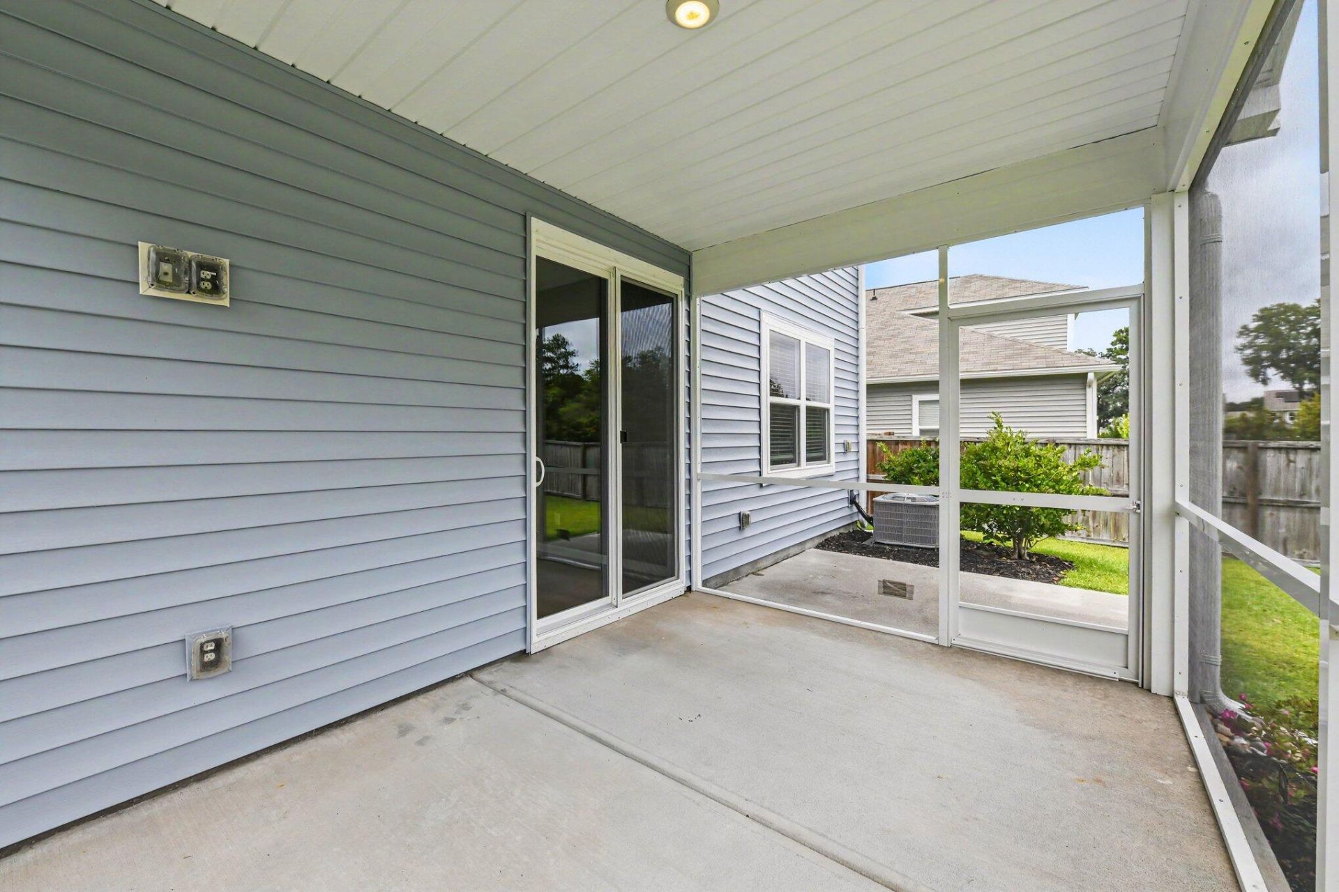 2744 Harmony Lake Drive Photo 28