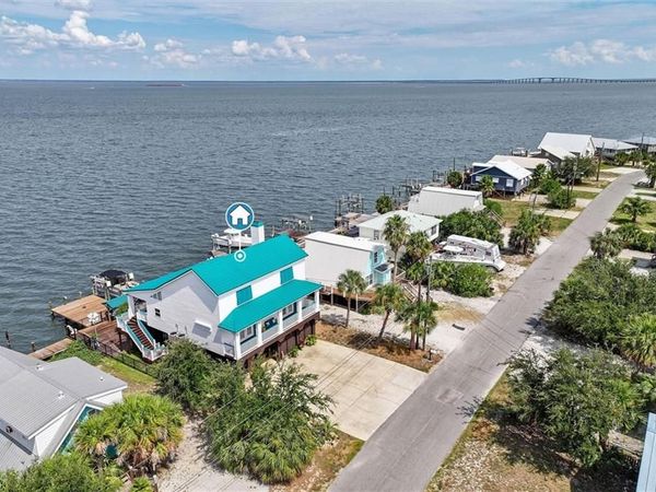 327 Port Royal Street , Dauphin Island, AL 36528