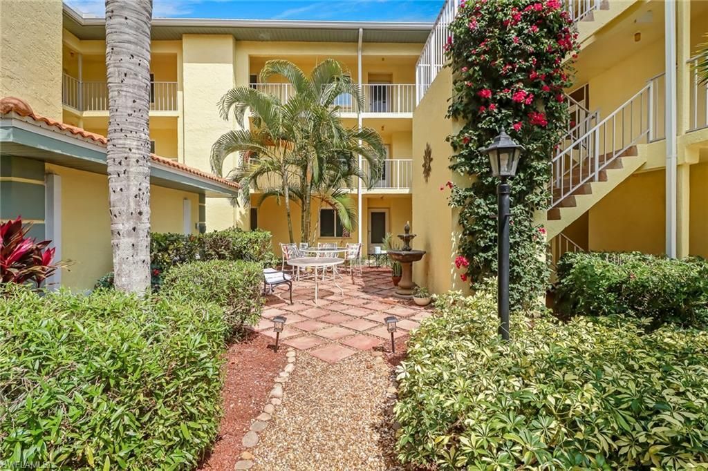 1001 Foxfire Ln , Unit 109, Naples, FL 34104 Photo