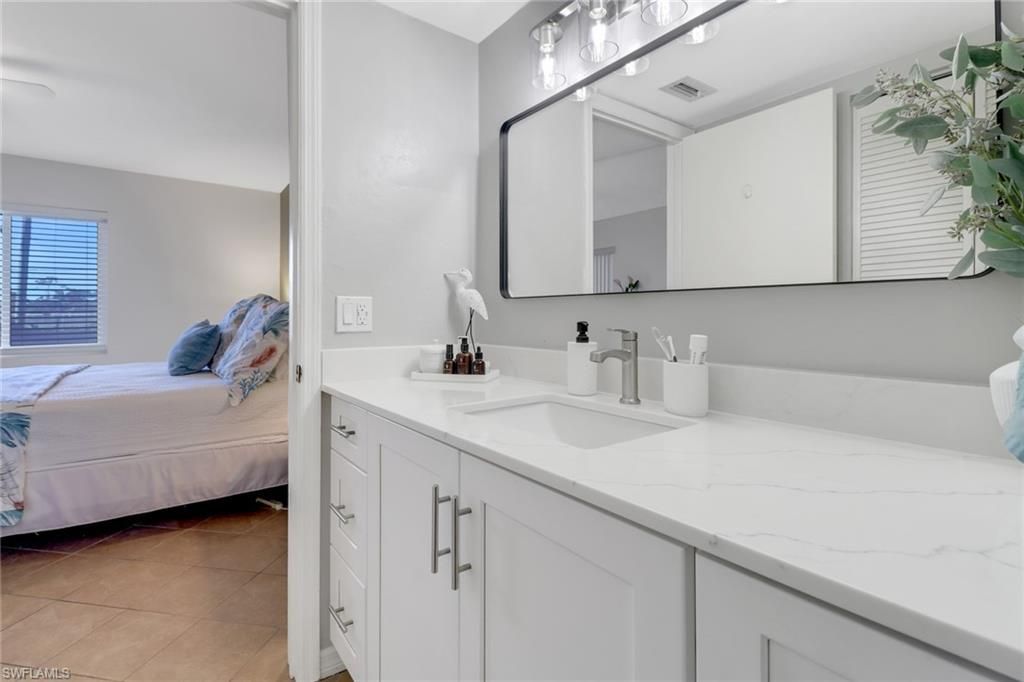 1001 Foxfire Ln, Unit 109, Naples, FL 34104 Photo
