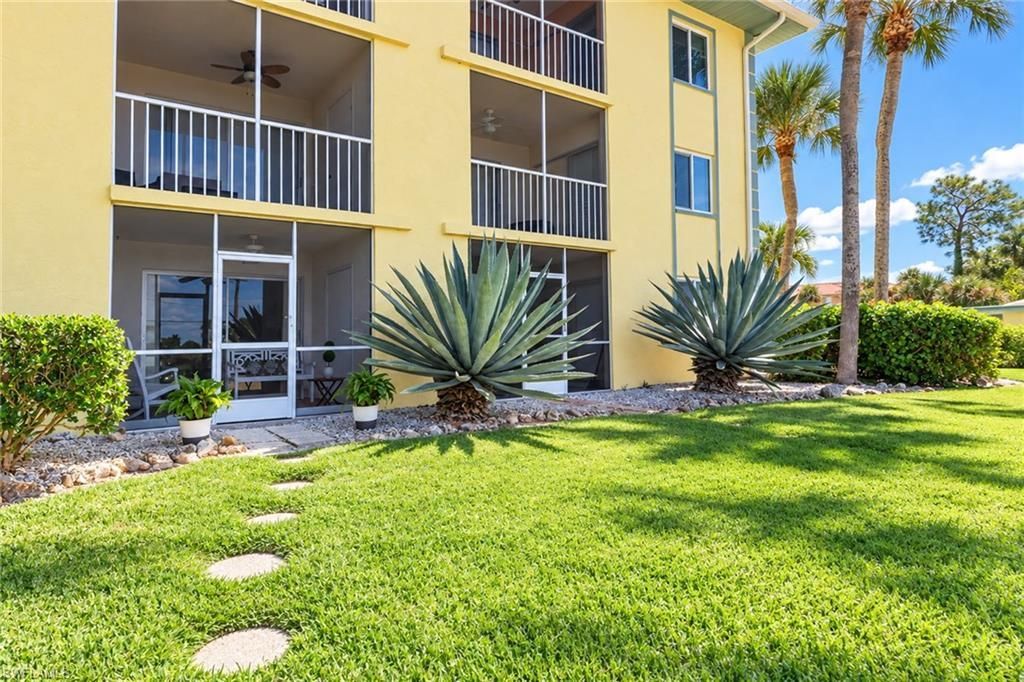 1001 Foxfire Ln, Unit 109, Naples, FL 34104 Photo