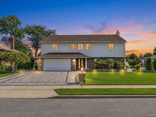 2020 Valentines Road , Westbury, NY 11590