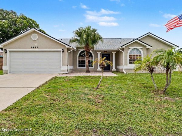 1889 Delaware Street NW, Palm Bay, FL 32907