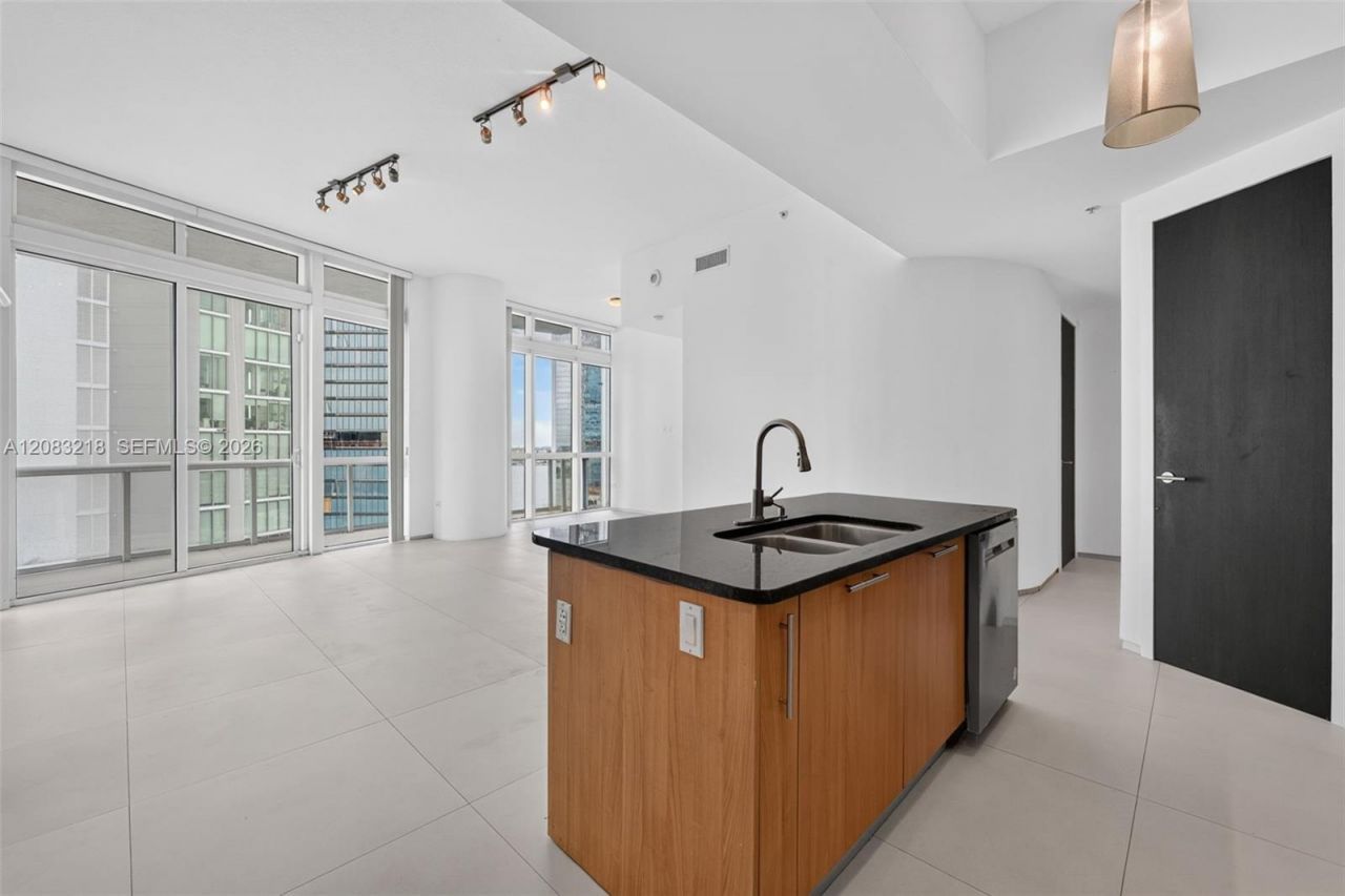 480 NE 30th St , Unit 2201, Miami, FL 33137 Photo