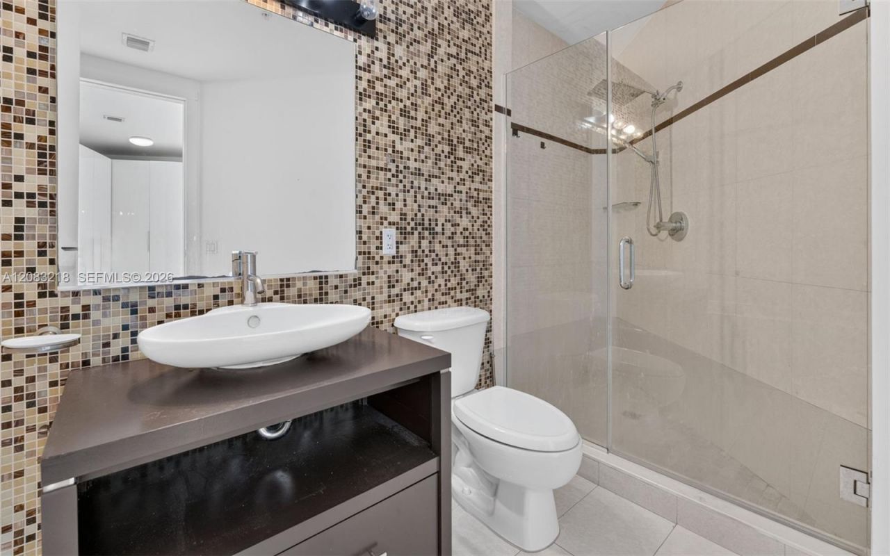 480 NE 30th St , Unit 2201, Miami, FL 33137 Photo