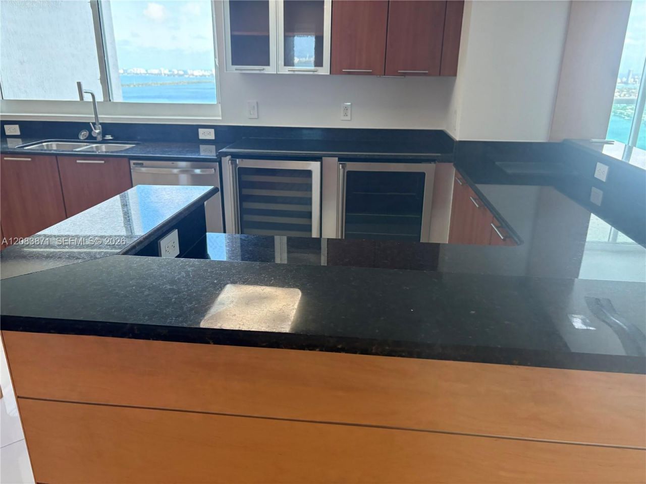 1800 N Bayshore Dr , Unit 3601, Miami, FL 33132 Photo