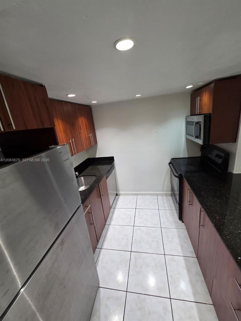 1885 NE 121st St, Unit 8, North Miami, FL 33181 Photo