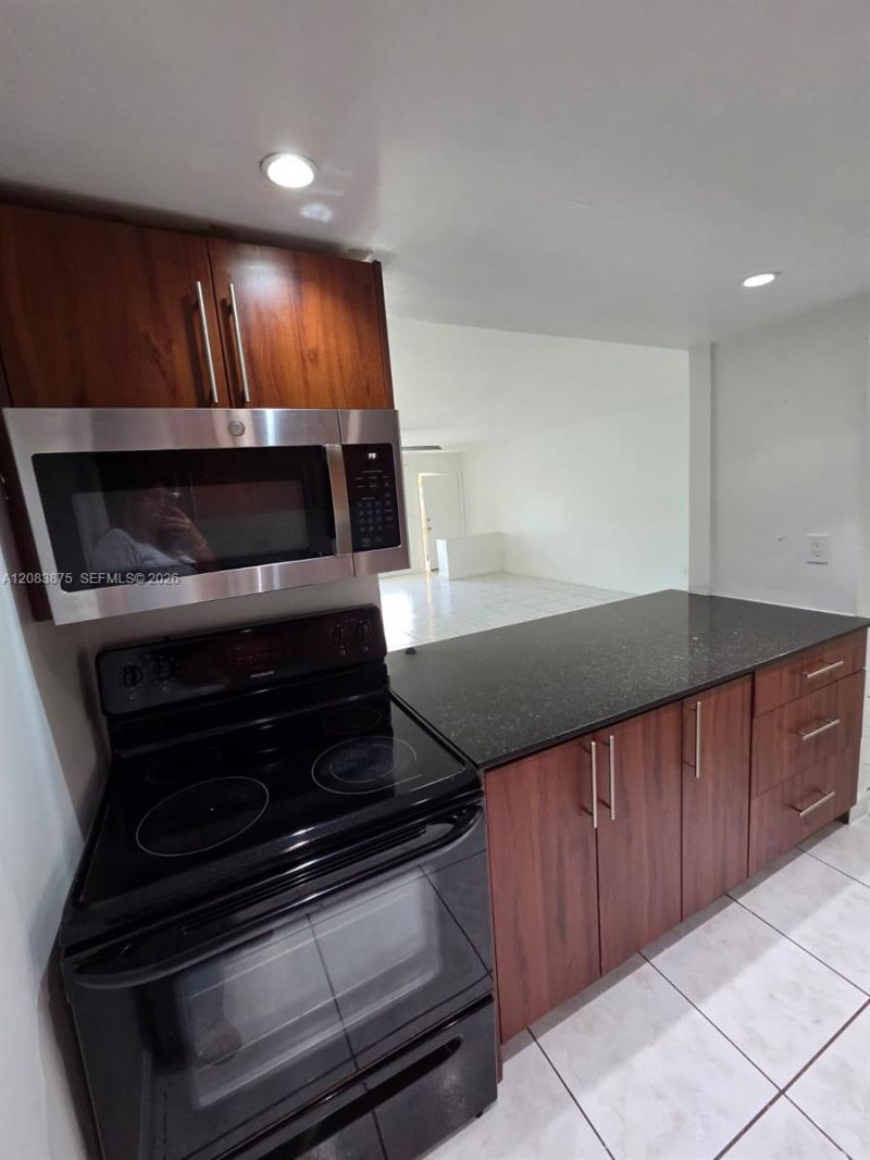 1885 NE 121st St, Unit 8, North Miami, FL 33181 Photo