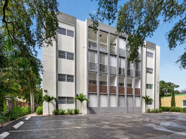 1939 Jefferson St , Unit 204, Hollywood, FL 33020
