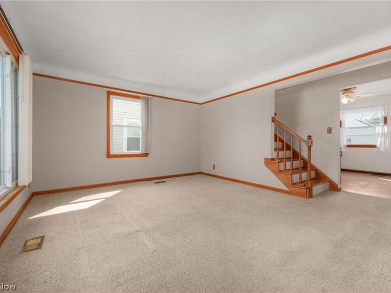 7413 Traymore Avenue, Brooklyn, OH 44144 Photo 12