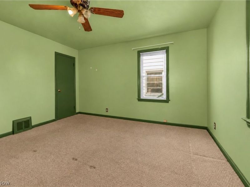 7413 Traymore Avenue, Brooklyn, OH 44144 Photo 19