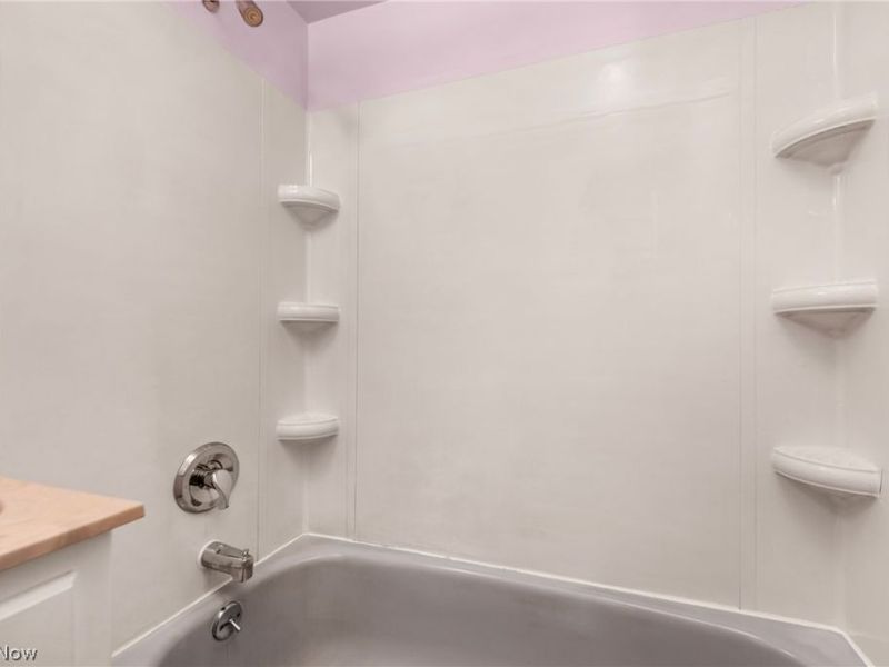 7413 Traymore Avenue, Brooklyn, OH 44144 Photo 21