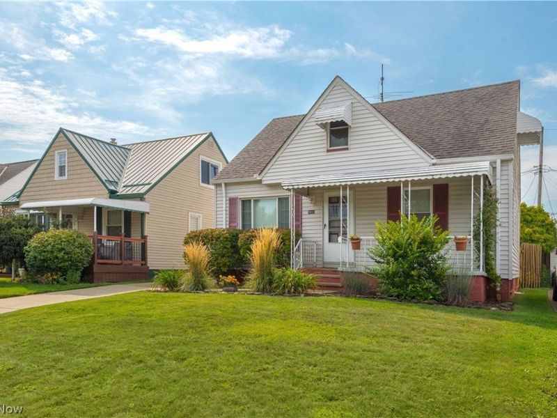 7413 Traymore Avenue, Brooklyn, OH 44144 Photo 3