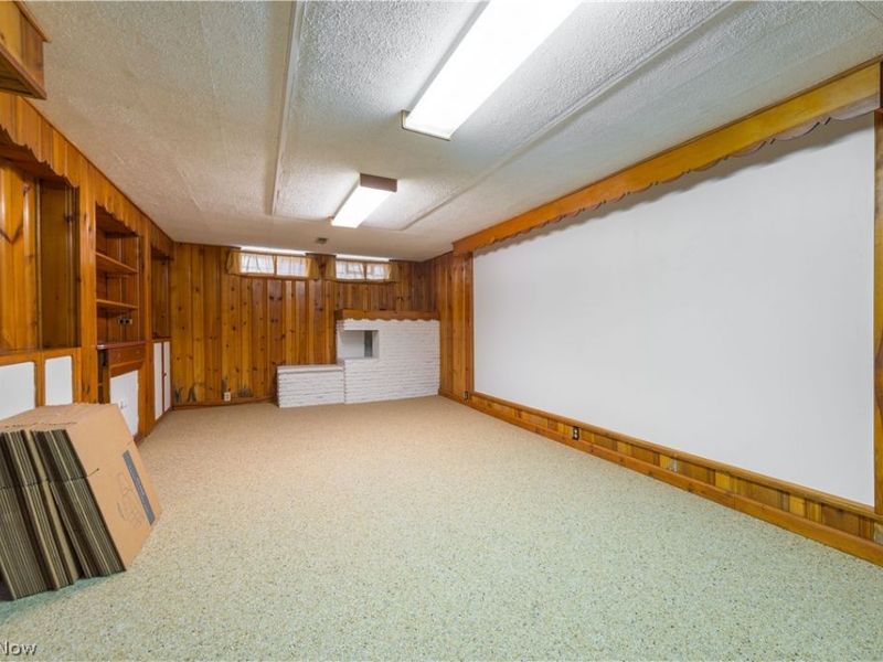7413 Traymore Avenue, Brooklyn, OH 44144 Photo 32