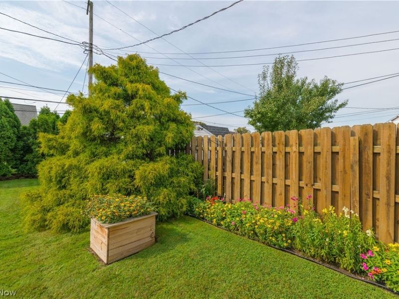 7413 Traymore Avenue, Brooklyn, OH 44144 Photo 42