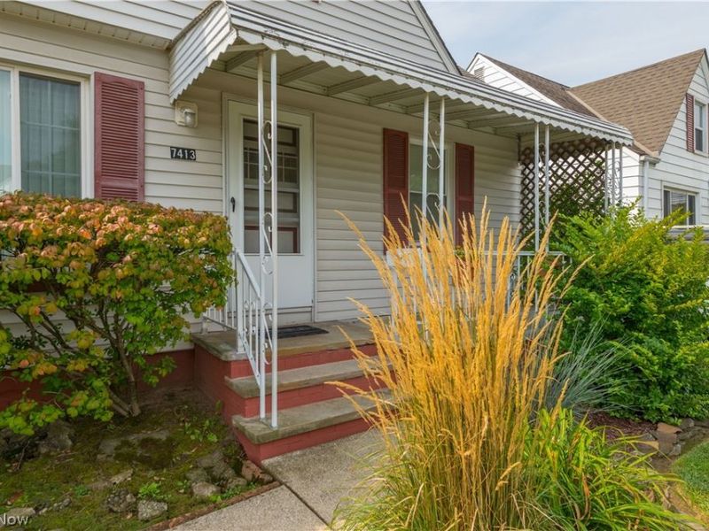 7413 Traymore Avenue, Brooklyn, OH 44144 Photo 5