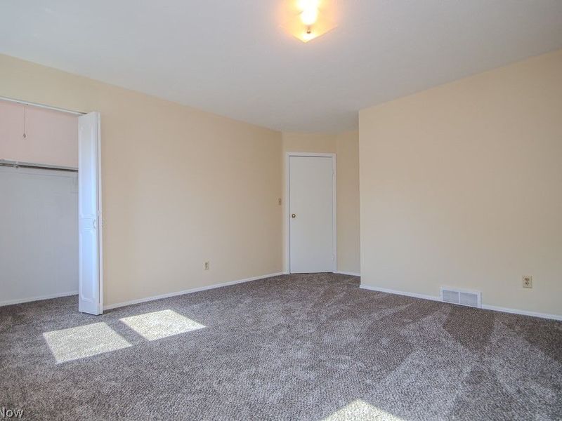 4296 & 4300 Lorwood Drive, Stow, OH 44224 Photo 18