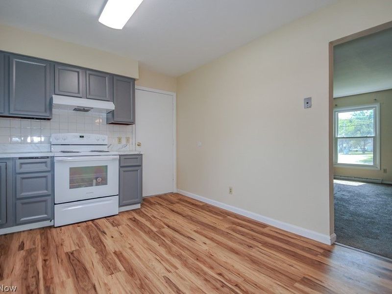 4296 & 4300 Lorwood Drive, Stow, OH 44224 Photo 8