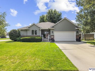 1631 Woods Drive, Fremont, NE 68025