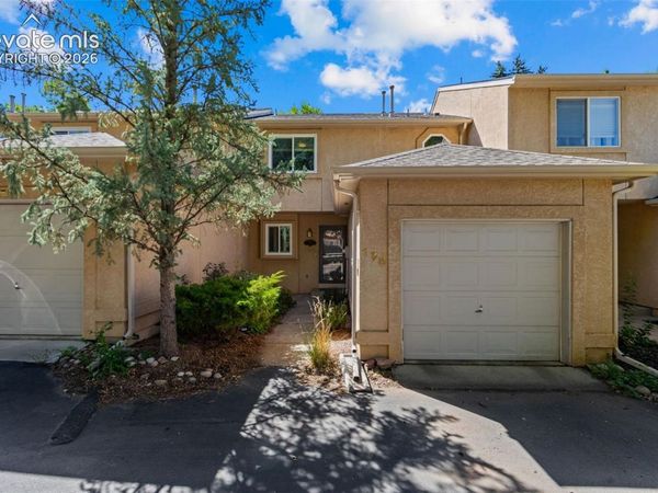 170 Creekside Lane, Colorado Springs, CO 80906
