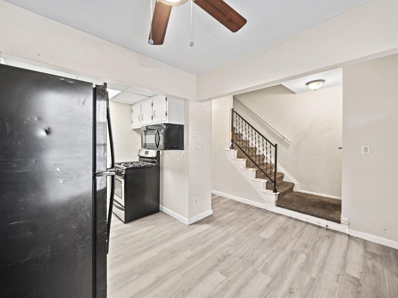 87 Tarryton Court W, Unit 18D, Columbus, OH 43228 Photo 12