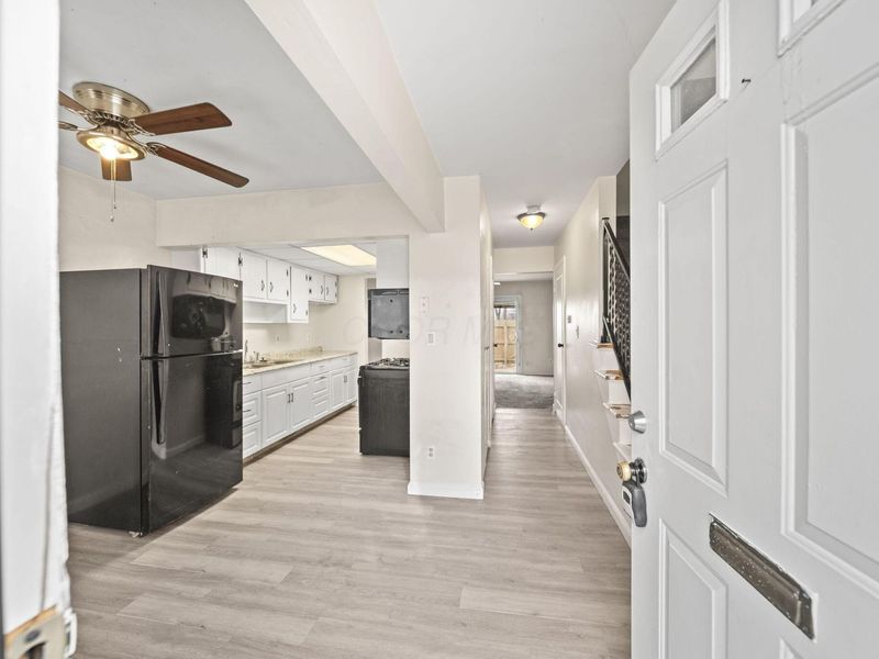 87 Tarryton Court W, Unit 18D, Columbus, OH 43228 Photo 9