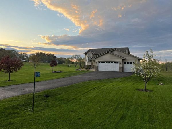 10590 257th Avenue NW, Zimmerman, MN 55398