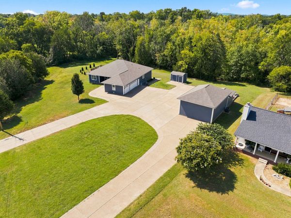 149 Millwood Dr , Murfreesboro, TN 37127
