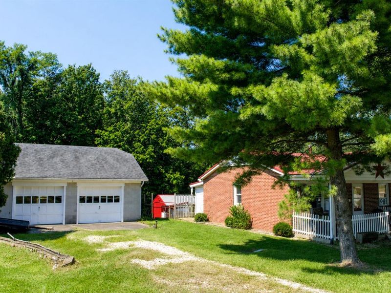 111 Greystone Drive, Hillsboro, OH 45133 Photo 2